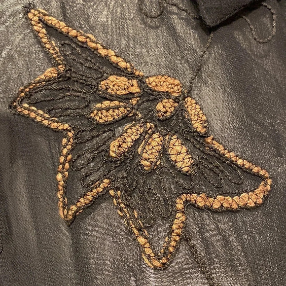 D womens Chico’s black long sleeve button front plus size blouse 3 - Picture 2 of 5